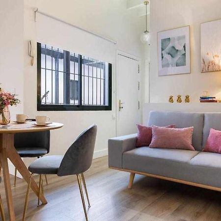 Monkeys Apartments San Roman Deluxe Севиля Екстериор снимка